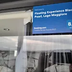 Floating Experience Black Pearl, Maggiore Ботель Дормеллетто