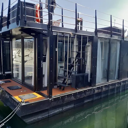 보트호텔 Floating Experience Black Pearl, Maggiore 도멜레토