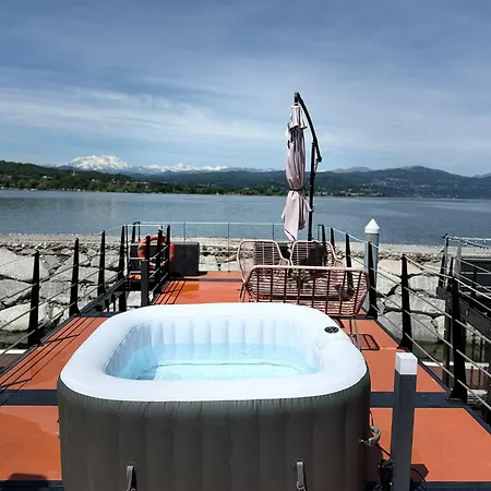 Floating Experience Black Pearl, Maggiore 보트호텔 도멜레토