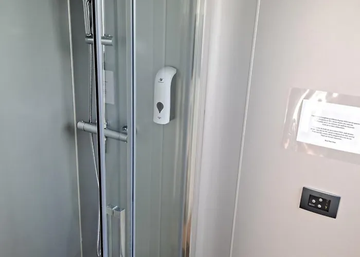 Floating Experience Black Pearl, Maggiore 도멜레토