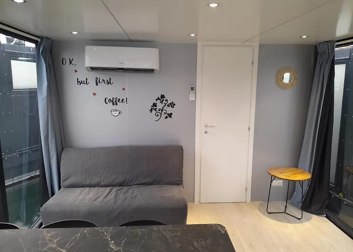 Floating Experience Black Pearl, Maggiore Hotel en barco Dormelletto