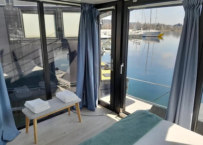 Hotel en barco Floating Experience Black Pearl, Maggiore *