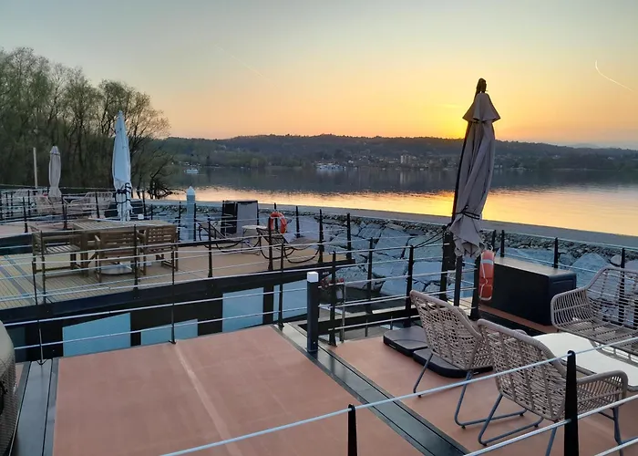 Floating Experience Black Pearl, Maggiore Hotel en barco