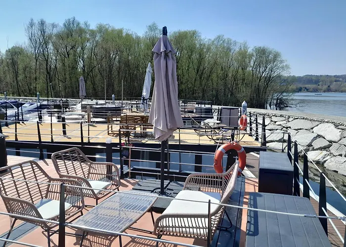 Floating Experience Black Pearl, Maggiore Hotel en barco *