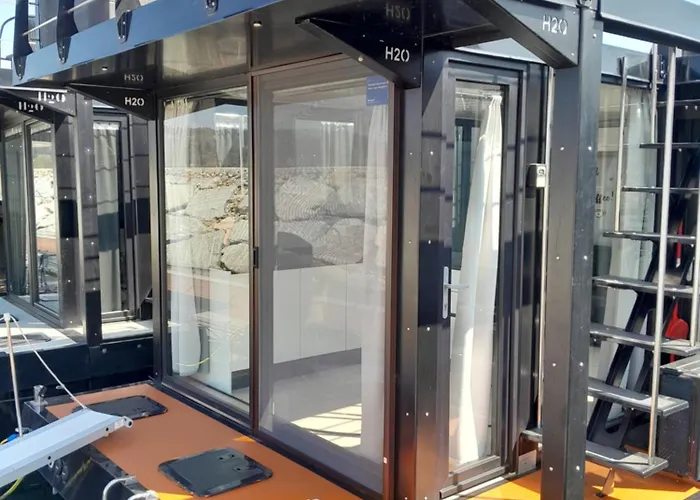 Floating Experience Black Pearl, Maggiore Hotel en barco *