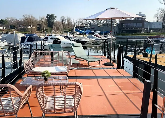 Floating Experience Black Pearl, Maggiore *